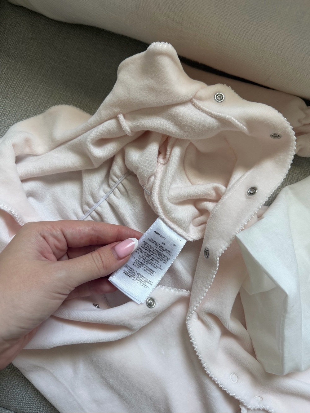 Bonpoint Baby round Neck Sleepsuit in pale pink - Picture 4 of 7